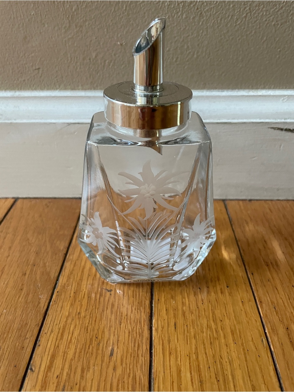 Kisslinger Kristall-Glas souvenir sugar pourer from Austria